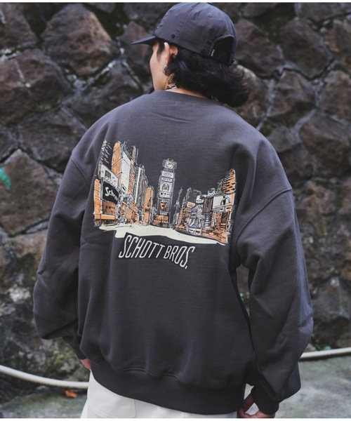 schott（ショット）の「【WEB LIMITED】Schott/ショット/CREW SWEAT TIMES SQUARE/クルーネックスウェット タイムズスクエア（スウェット・メンズ・ゴールド/チャコール/ネイビー/ブルーグレー・XX-LARGE/LARGE/MEDIUM/X-LARGE）」の3枚目の写真