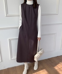 バックスリットロングジャンパースカート
