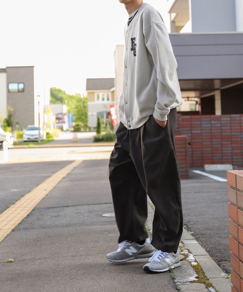 ZIP FIVE（ジップファイブ）の「【ZIP FIVE】【e.g.】ビッグシルエット ワンポイントスウェット スナップカーディガン（カーディガン/ボレロ・レディース・ブラック/ネイビー/ブラウン/アイボリー/杢グレー・MEDIUM/LARGE/X-LARGE）」の16枚目の写真