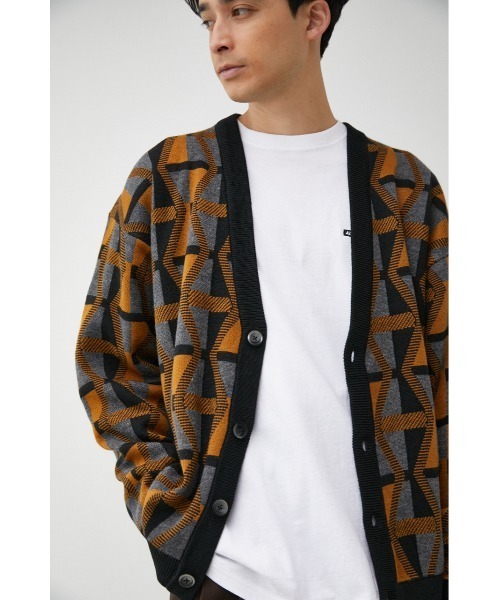 AZUL by moussy（アズールバイマウジー）の「RETRO PATTERN CARDIGAN/レトロパターンカーディガン（カーディガン/ボレロ・メンズ・イエロー系その他/ブラック系その他/レッド系その他・LARGE/MEDIUM）」の13枚目の写真