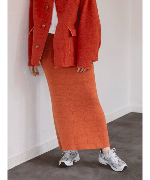 Ungrid(アングリッド)の「リブ編みマーメイドスカート(スカート・レディース・チャコールグレー/オレンジ/カーキ・FREE)」の8枚目の写真