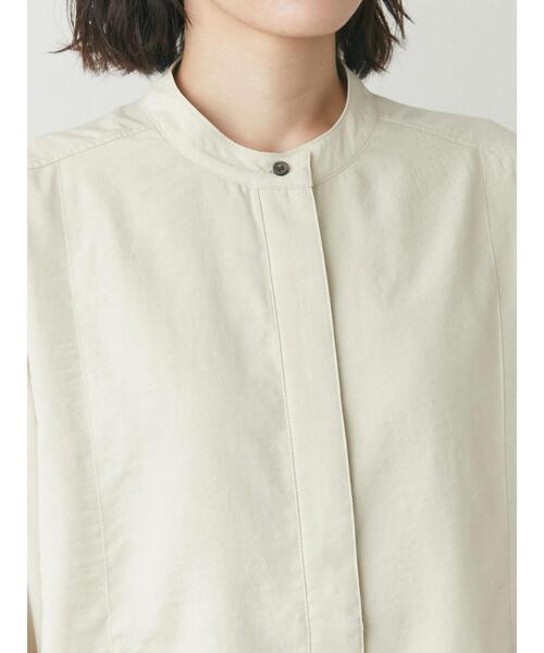 Green　Parks（グリーンパークス）の「比翼バンドカラーシャツ*（シャツ/ブラウス・レディース・ダークグレー/マスタード/ライトベージュ・FREE）」の15枚目の写真