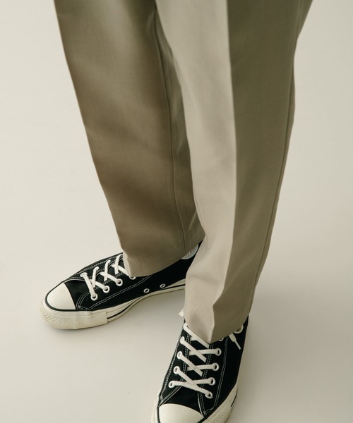 ITEMS URBANRESEARCH（アイテムズ アーバンリサーチ）の「センタークリース メランジスラックスパンツ（スラックス・メンズ・ブラック/カーキ/チャコールグレー・MEDIUM/LARGE）」の4枚目の写真