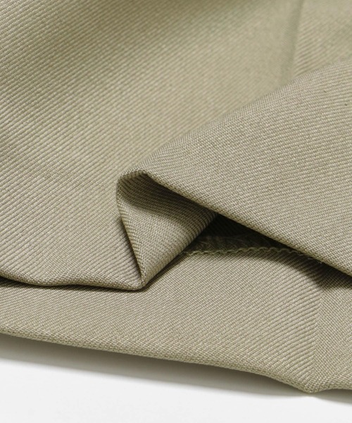 ITEMS URBANRESEARCH（アイテムズ アーバンリサーチ）の「センタークリース メランジスラックスパンツ（スラックス・メンズ・ブラック/カーキ/チャコールグレー・MEDIUM/LARGE）」の15枚目の写真