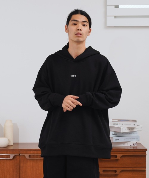U.S. POLO ASSN.(ユーエスポロアッスン)の「U.S. POLO ASSN. / ユーエスポロアッスン 別注 コラボ オーバーサイズ 裏毛 配色 スウェット パーカー(パーカー・メンズ・ブラック/ブラック系その他/ベージュ/ベージュ系その他・MEDIUM/LARGE)」の5枚目の写真