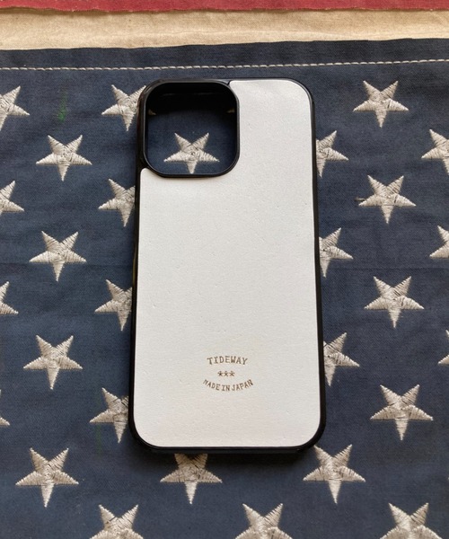 TIDEWAY（タイドウェイ）の「Ag+LEATHER BLACK&WHITE 抗菌 Iphone 14 ProMAX (6.7inch)（スマホケース/カバー・レディース・ホワイト/ブラック・FREE）」の2枚目の写真