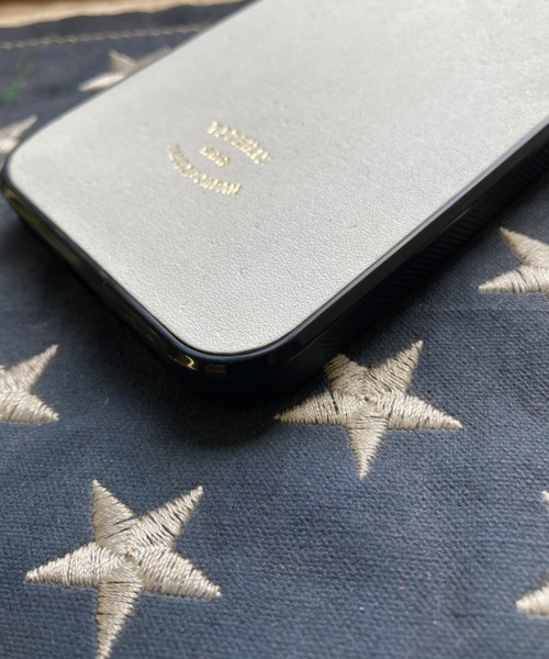 TIDEWAY（タイドウェイ）の「Ag+LEATHER BLACK&WHITE 抗菌 Iphone 14 ProMAX (6.7inch)（スマホケース/カバー・レディース・ホワイト/ブラック・FREE）」の4枚目の写真