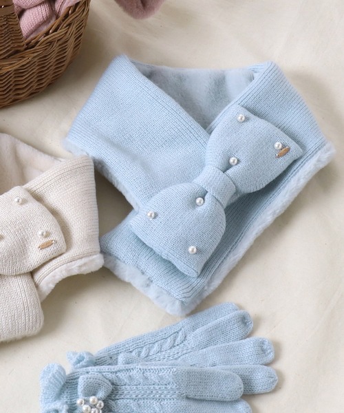 apres les cours（アプレレクール）の「パールリボンマフラー（マフラー・キッズ・ピンク/アイボリー/サックスブルー・140/120）」の3枚目の写真