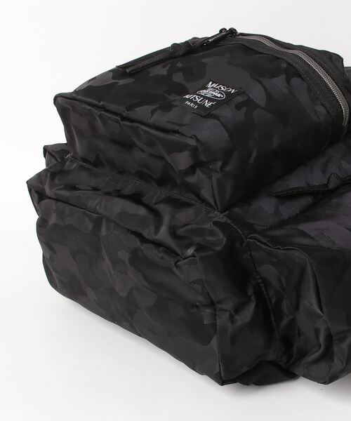 Maison Kitsuné×EASTPAK Toproll リュック黒カモフラ メゾン キツネ×イーストパック新作、“キツネが潜む”カモ柄バック