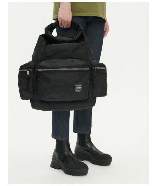 Maison Kitsune（メゾンキツネ）の「MKxEASTPAK TOPROLL BACKPACK（バックパック/リュック・メンズ・ブラック・U）」の8枚目の写真