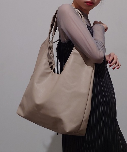 SETUP7(セットアップセブン)の「【SETUP7】ソフトハンドル軽量トートバッグ SNBD(トートバッグ・レディース・ブラック/ベージュ/グレー/ピンク/ブルー/グリーン/ダークグレー/シルバー・FREE)」の5枚目の写真