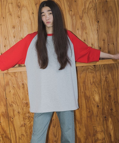 BEAMS(ビームス)の「BEAMS / ルーズフィット ベースボール Tシャツ(Tシャツ/カットソー・メンズ・レッド/ブラック/パープル・S/M/L/XL)」の3枚目の写真