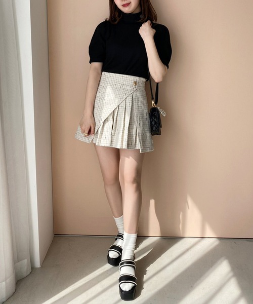 one after another NICE CLAUP（ワンアフターアナザーナイスクラップ）の「ハイネックNC刺繍テレコトップス（Tシャツ/カットソー・レディース・ピンク/ホワイト系その他/ブラック/オフホワイト・FREE）」の15枚目の写真