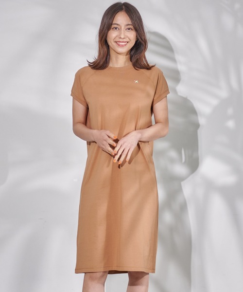 Arnold Palmer（アーノルドパーマー）の「ラグラン フレンチスリーブ カット ワンピース（ワンピース・レディース・ライトブラウン/ブラック/アイボリー・M/S/L）」の3枚目の写真