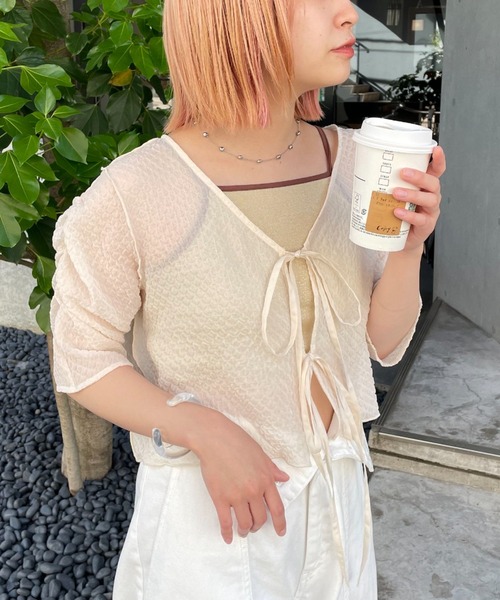 CIAOPANIC(チャオパニック)の「ジャガードシアー2wayリボンカーディガン(カーディガン/ボレロ・レディース・ブラック/イエロー/ブルー/オフホワイト・FREE)」の10枚目の写真