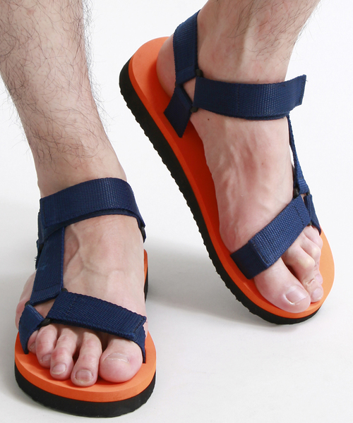 WEGO(ウィゴー)の「WEGO/フラットテープサンダル(サンダル・メンズ・ホワイト/ブラック/カーキ/オレンジ/トリコロール・MEDIUM/LARGE)」の4枚目の写真