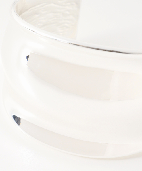 SLOBE IENA（スローブイエナ）の「【CLANATE】シルバーワイドバングル（バングル/リストバンド・レディース・シルバー・FREE）」の2枚目の写真