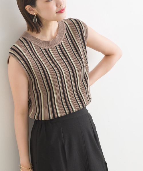 terrace(テラス)の「ランダムストライプニットノースリーブ(タンクトップ・レディース・ブラック/モカ/ベージュ・MEDIUM)」の3枚目の写真