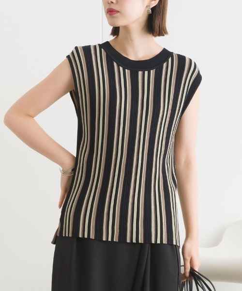 terrace(テラス)の「ランダムストライプニットノースリーブ(タンクトップ・レディース・ブラック/モカ/ベージュ・MEDIUM)」の17枚目の写真