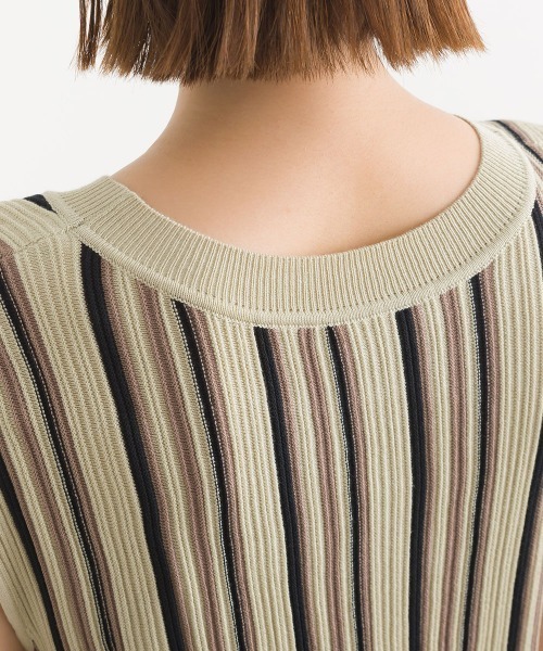 terrace(テラス)の「ランダムストライプニットノースリーブ(タンクトップ・レディース・ブラック/モカ/ベージュ・MEDIUM)」の21枚目の写真