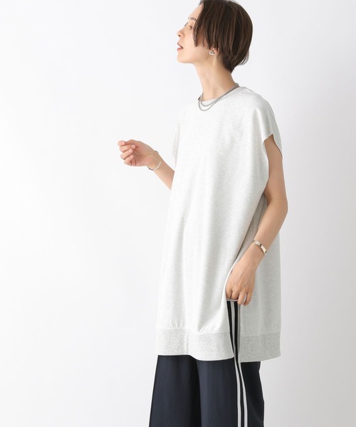 LEPSIM(レプシィム)の「ライト裏毛スリットフレンチスリーブチュニック 964568(チュニック・レディース・ブラック/アイボリー/グレー・FREE)」の1枚目の写真