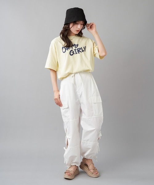 SPINNS(スピンズ)の「サイドリボンナイロンカーゴパンツ(カーゴパンツ・レディース・オフホワイト/ブラック/カーキ/ピンク/ブラック×ホワイト・ONESIZE)」の8枚目の写真