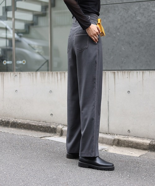 COLONY 2139(コロニートゥーワンスリーナイン)の「配色ハイウエストベルト付きパンツ(スラックス・レディース・グレー/ブラック・SMALL/MEDIUM)」の6枚目の写真