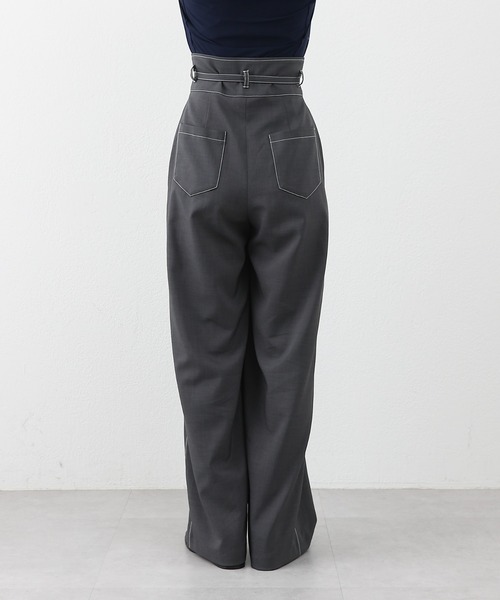 COLONY 2139(コロニートゥーワンスリーナイン)の「配色ハイウエストベルト付きパンツ(スラックス・レディース・グレー/ブラック・SMALL/MEDIUM)」の5枚目の写真