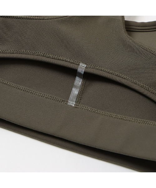 Reebok（リーボック）の「ラックス レーサー パデッド ブラ カラーブロックド / LUX RACER PADDED BRA COLORBLOCKED（スポーツブラ・レディース・ローズ/アッシュブラウン/ブラック×ブルー・LARGE/SMALL/MEDIUM/X-LARGE）」の9枚目の写真