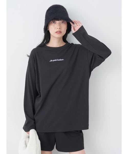 earth music&ecology(アースミュージックアンドエコロジー)の「Au petit bonheur ロンT(Tシャツ/カットソー・レディース・オフホワイト/ブラック/パープル・FREE)」の9枚目の写真