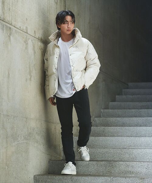 Calvin Klein（カルバン・クライン）の「【WEB限定】ユニセックス スタンドカラー ダウンジャケット（ダウンジャケット/コート・レディース・ブラック/その他/アイボリー/オレンジ・XL/M/S/L）」の12枚目の写真