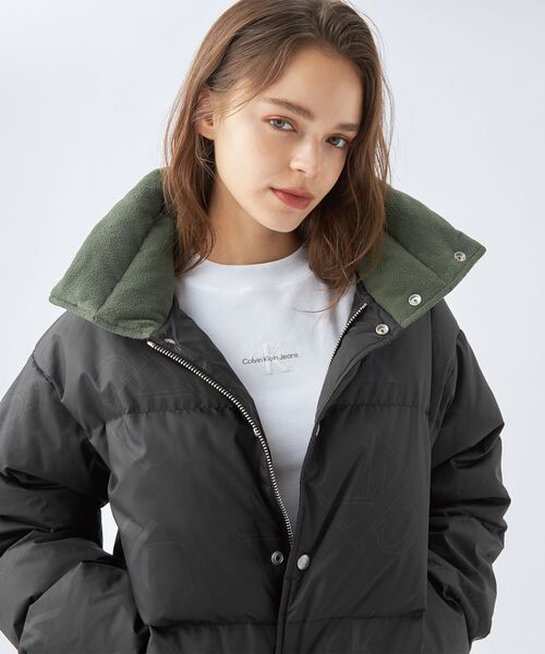 Calvin Klein（カルバン・クライン）の「【WEB限定】ユニセックス スタンドカラー ダウンジャケット（ダウンジャケット/コート・レディース・ブラック/その他/アイボリー/オレンジ・XL/M/S/L）」の13枚目の写真