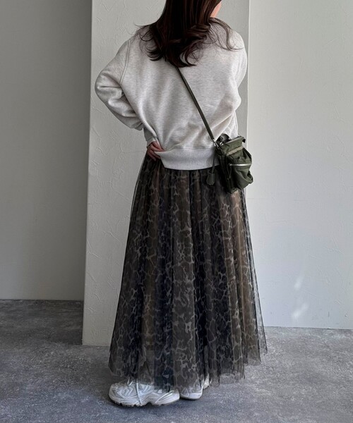 fredy emue(フレディエミュ)の「レオパード柄チュールスカート(スカート・レディース・グレー系その他7/ブラウン系その他7・38/36)」の11枚目の写真