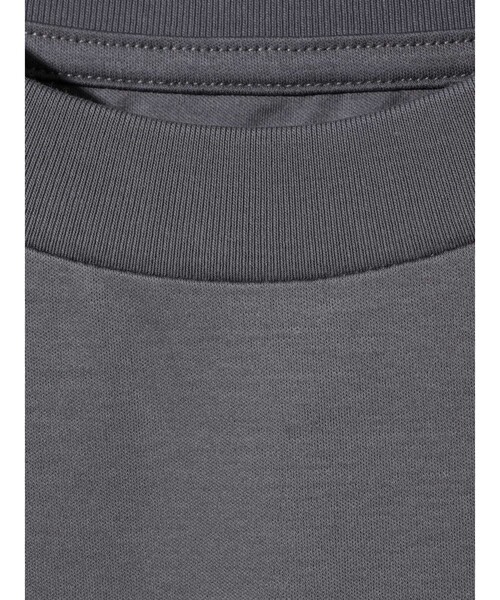 MIDIUMISOLID(ミディウミソリッド)の「MIDIUMISOLID Men’s リラックスロング スリーブ プルオーバー(Tシャツ/カットソー・メンズ・ブラック/グレー・48)」の21枚目の写真