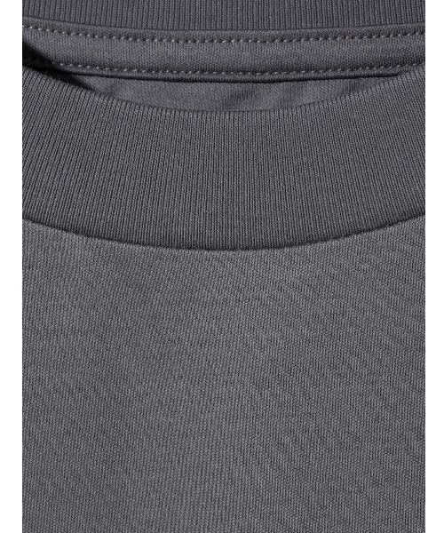 MIDIUMISOLID(ミディウミソリッド)の「MIDIUMISOLID Men’s リラックスロング スリーブ プルオーバー(Tシャツ/カットソー・メンズ・ブラック/グレー・48)」の4枚目の写真