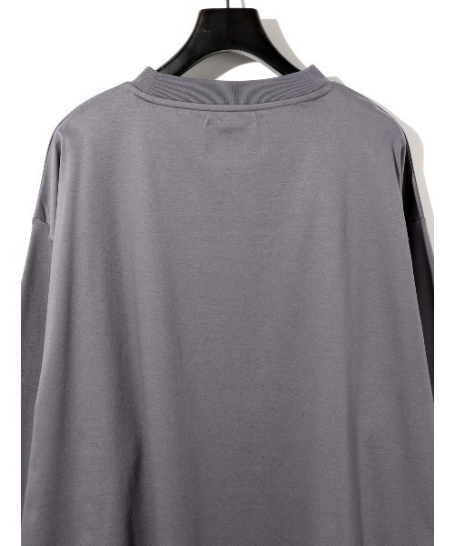 MIDIUMISOLID(ミディウミソリッド)の「MIDIUMISOLID Men’s リラックスロング スリーブ プルオーバー(Tシャツ/カットソー・メンズ・ブラック/グレー・48)」の19枚目の写真