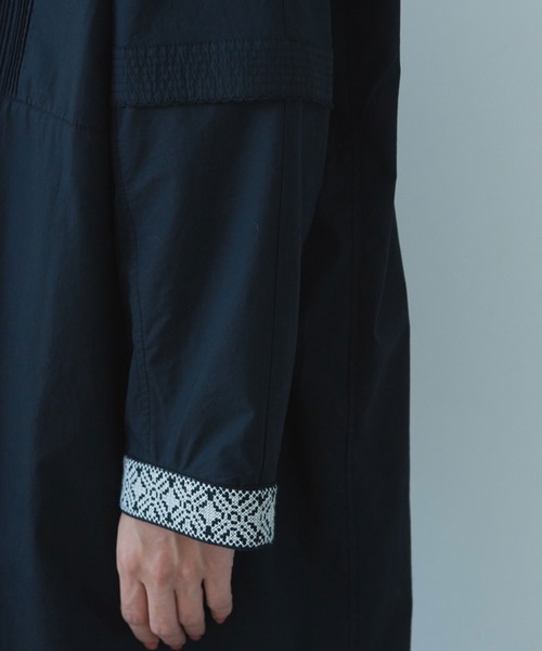 yuni 刺繍タックシャツワンピース黒