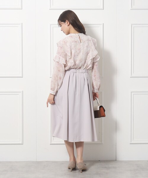 couture brooch（クチュールブローチ）の「◆花柄フリルデザインブラウス（シャツ/ブラウス・レディース・ベージュ系その他3/ライトグレー系・42/40/38）」の10枚目の写真