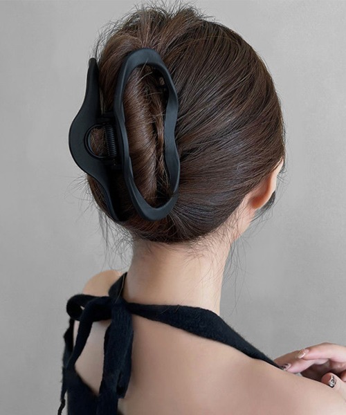 Miniministore(ミニミニストア)の「樹脂ヘアクリップ レディース まとめ髪(バレッタ/ヘアクリップ・レディース・クリア/ブラック系2/レオパード/ブラック系1・FREE)」の7枚目の写真