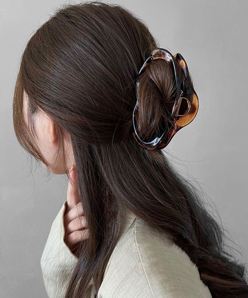 Miniministore(ミニミニストア)の「樹脂ヘアクリップ レディース まとめ髪(バレッタ/ヘアクリップ・レディース・クリア/ブラック系2/レオパード/ブラック系1・FREE)」の11枚目の写真