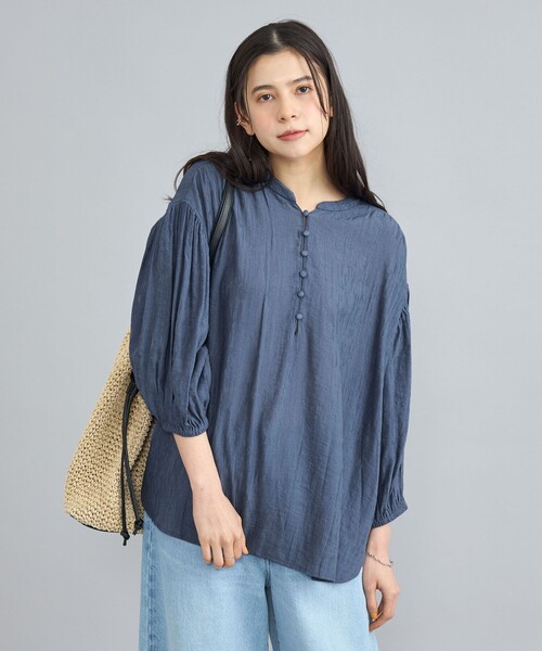 coen（コーエン）の「クレープボリュームバンドカラーブラウス（シャツ/ブラウス・レディース・ライトブルー/ブラック/ベージュ/オフホワイト・M/L）」の21枚目の写真