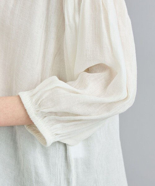 coen（コーエン）の「クレープボリュームバンドカラーブラウス（シャツ/ブラウス・レディース・ライトブルー/ブラック/ベージュ/オフホワイト・M/L）」の7枚目の写真