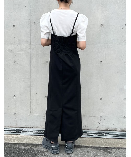 Re:EDIT（リエディ）の「[低身長サイズ有][イージーケア]カットジョーゼット配色ステッチキャミワンピース（ワンピース・レディース・チャコールグレー/ブラック・SHORT/MEDIUM/LARGE）」の6枚目の写真