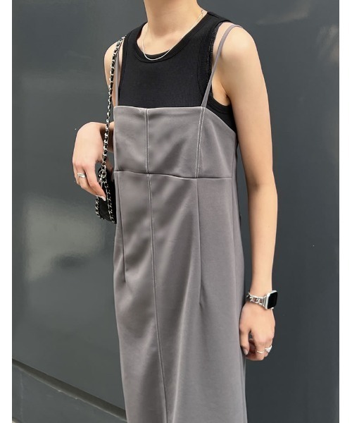 Re:EDIT（リエディ）の「[低身長サイズ有][イージーケア]カットジョーゼット配色ステッチキャミワンピース（ワンピース・レディース・チャコールグレー/ブラック・SHORT/MEDIUM/LARGE）」の11枚目の写真