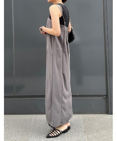 Re:EDIT（リエディ）の「[低身長サイズ有][イージーケア]カットジョーゼット配色ステッチキャミワンピース（ワンピース・レディース・チャコールグレー/ブラック・SHORT/MEDIUM/LARGE）」の12枚目の写真