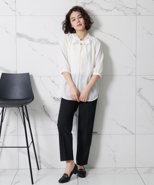 GLACIER lusso（グラシアルッソ）の「６分袖フリルネックブラウス（シャツ/ブラウス・レディース・アイボリー/ライトブルー/チャコールグレー/ベージュ・S/M/L/LL）」の7枚目の写真