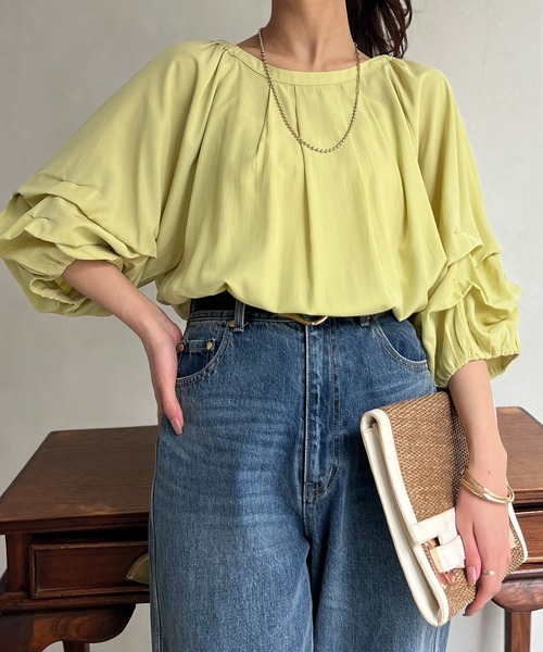 Chez toi(シェトワ)の「ホイップスリーブBACKピンタックブラウス(シャツ/ブラウス・レディース・イエロー/オフホワイト/ブラック・FREE)」の12枚目の写真