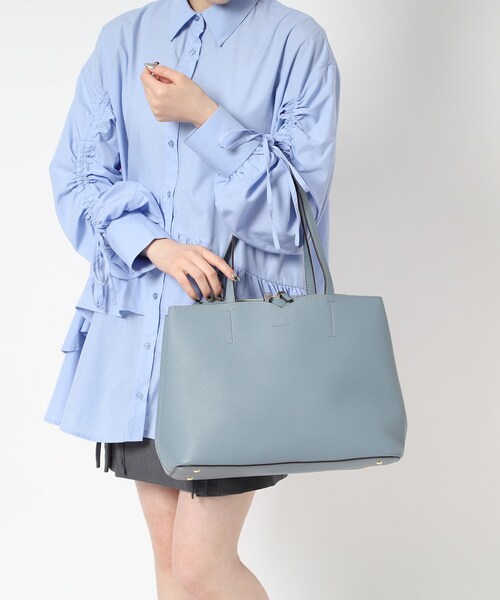 Ober Tashe(オーバータッシェ)の「\A4サイズもポケットに入る/多収納あおりトートバッグ(トートバッグ・レディース・ブラウン/ブラック/ライトブルー・FREE)」の8枚目の写真