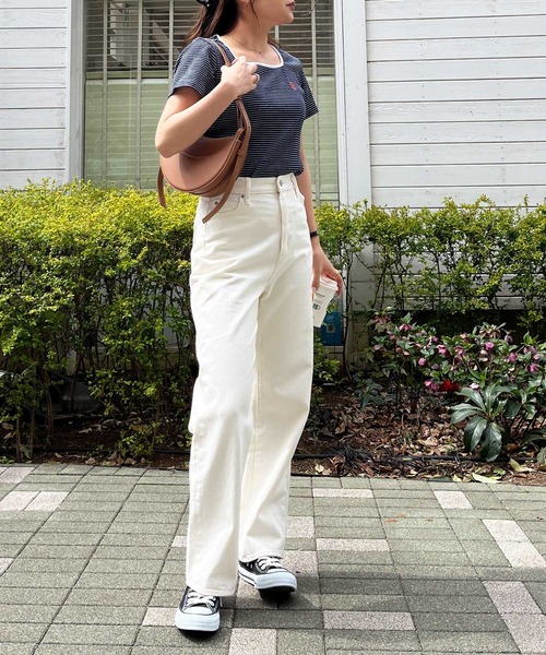 nelliy.（ネルリー）の「ミニボーダー刺しゅうロゴＴ（Tシャツ/カットソー・レディース・ブラック/ネイビー・MEDIUM/LARGE）」の15枚目の写真