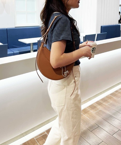 nelliy.（ネルリー）の「ミニボーダー刺しゅうロゴＴ（Tシャツ/カットソー・レディース・ブラック/ネイビー・MEDIUM/LARGE）」の19枚目の写真